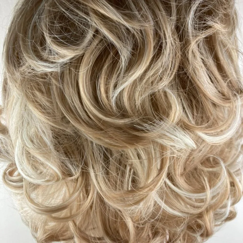 Short Curly Golden Blonde Wig